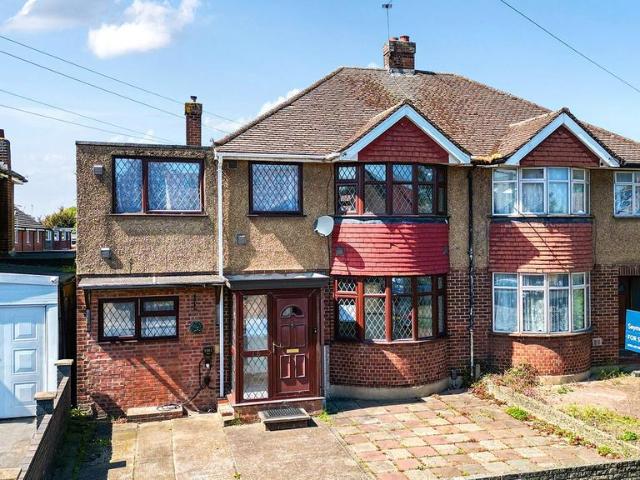 House for sale in Lower Halliford, Surrey