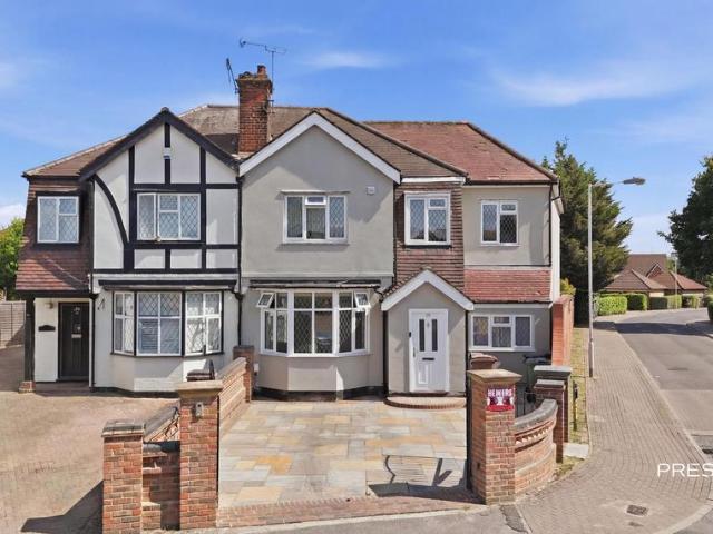 House for sale in Highams Park, Greater London
