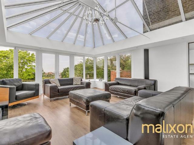 House for sale in West Norwood, Greater London