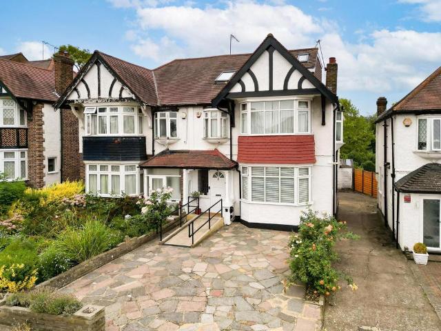 House for sale in Hendon, Greater London