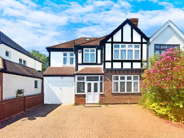 House for sale in Lane, Greater London