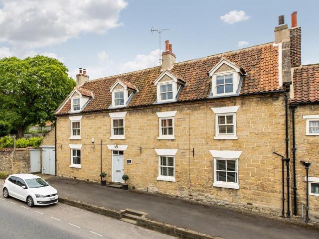 House for sale in Thornton-le-dale, North Yorkshire