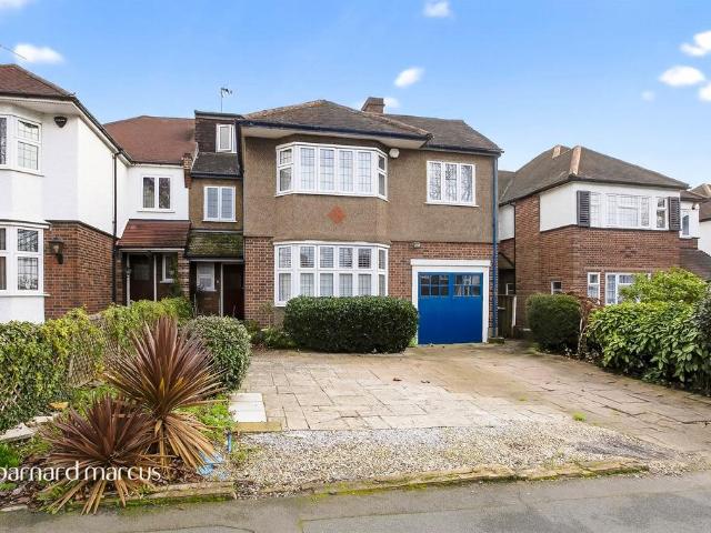 House for sale in Brunswick Park, Greater London