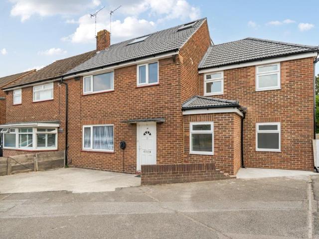 House for sale in Howbury, Greater London