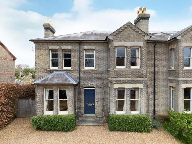 House for sale in Arbury, Cambridgeshire