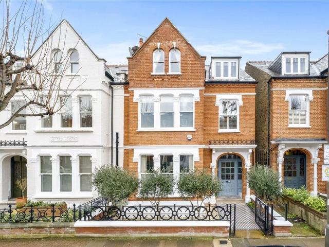 House for sale in Balham, Greater London
