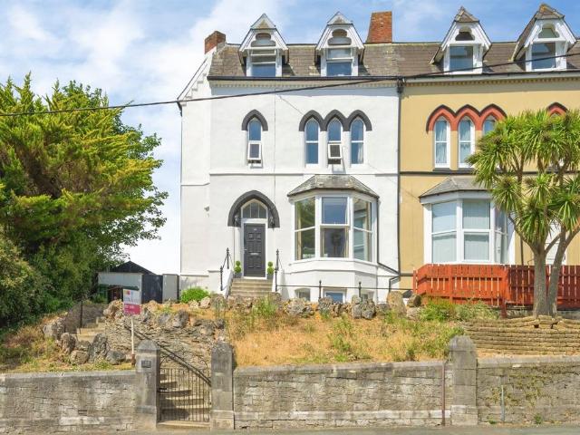 House for sale in Colebrook Village, Mount Wise