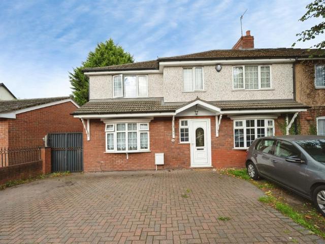 House for sale in Dixons Green, Dudley