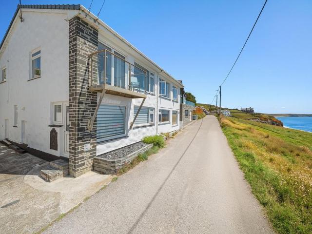 House for sale in Porthleven, Cornwall