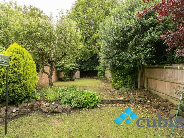 House for sale in London Borough of Croydon, Purley