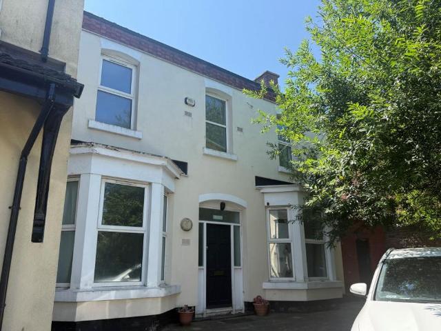 House for sale in Fairfield, Calderstones