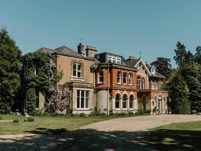 House for sale in Perryfields, West Sussex