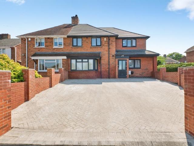 House for sale in Sutton Coldfield, West Midlands