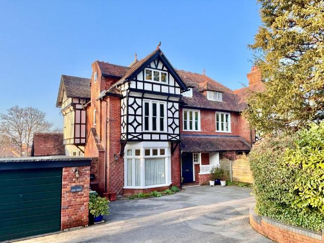 House for sale in Fulflood, Hampshire