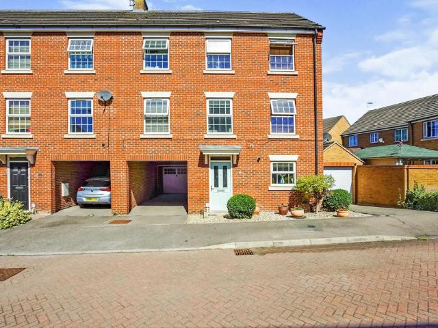 House for sale in Leighton-Linslade, Leighton Buzzard