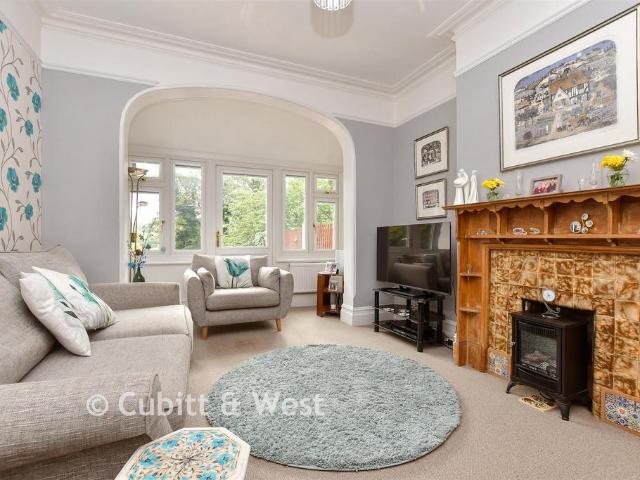 House for sale in London Borough of Croydon, Greater London