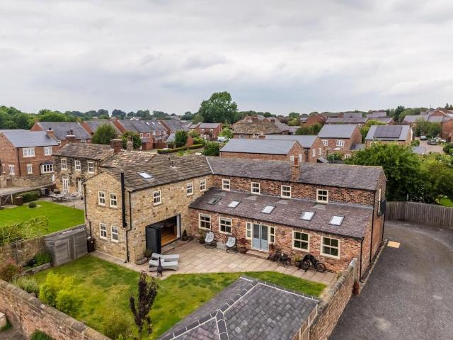 House for sale in Whitkirk, Colton