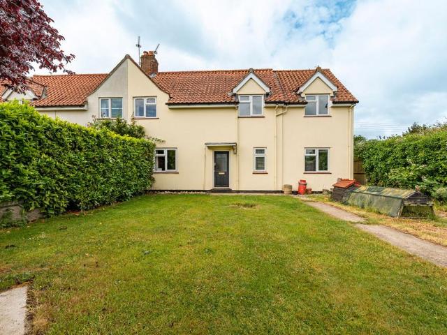 House for sale in Bedingfield, Suffolk