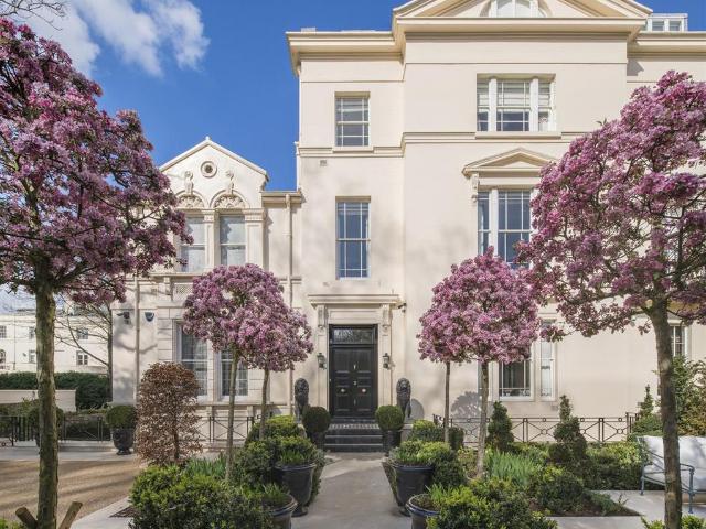 House for sale in Chalk Farm, Primrose Hill