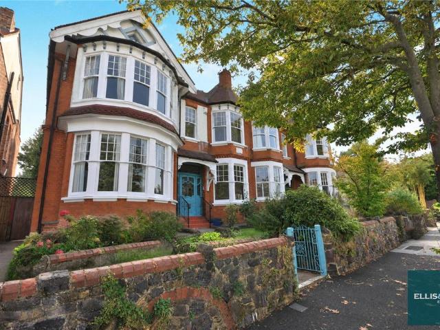House for sale in London Borough of Barnet, Greater London