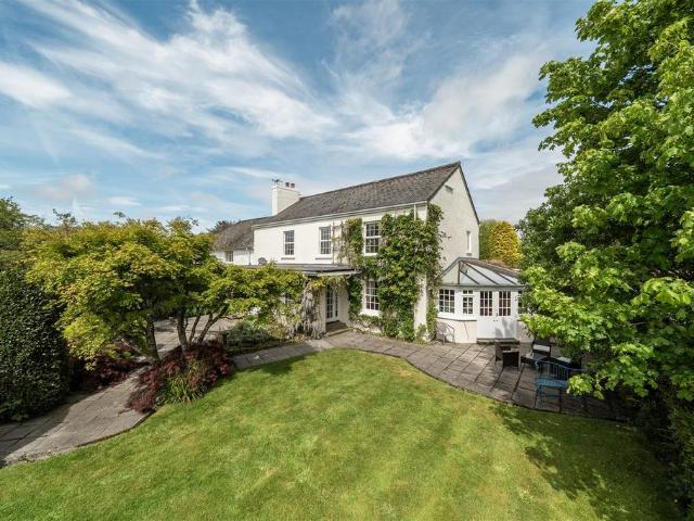 House for sale in Weir Quay, Devon