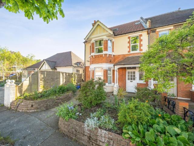House for sale in Wallington, Greater London