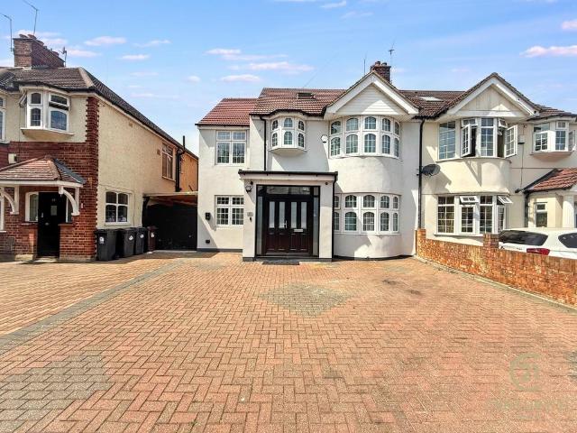 House for sale in London Borough of Hounslow, Greater London