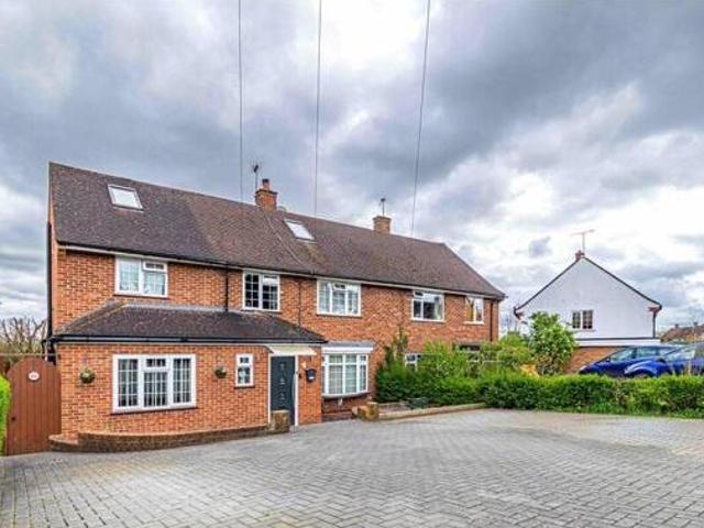 House for sale in Watford, Hertfordshire