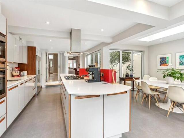 Farm for sale in Cat Hill