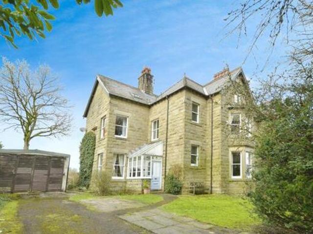 House for sale in Charlesworth, East Midlands