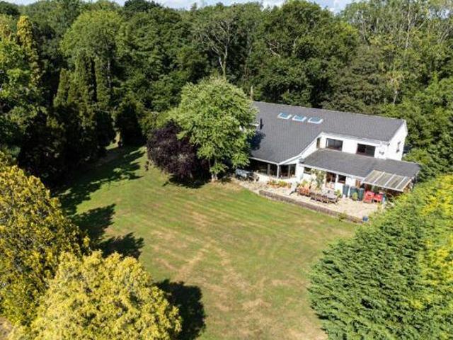 House for sale in Saint Hill Green, Perryfields