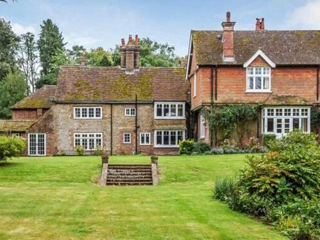 House for sale in Fole, Surrey
