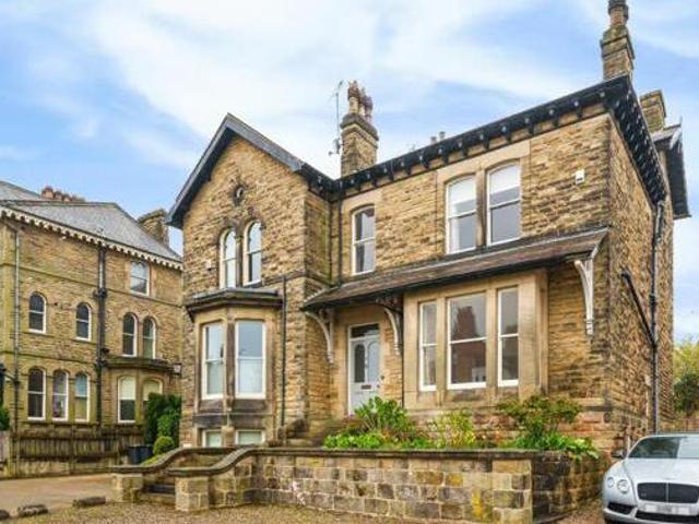 House for sale in Harrogate, North Yorkshire