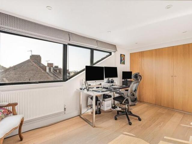 Farm for sale in Greater London
