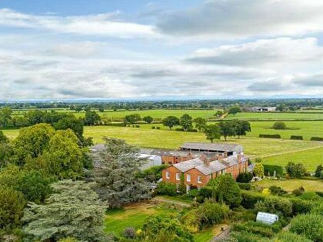 House for sale in Middlewich