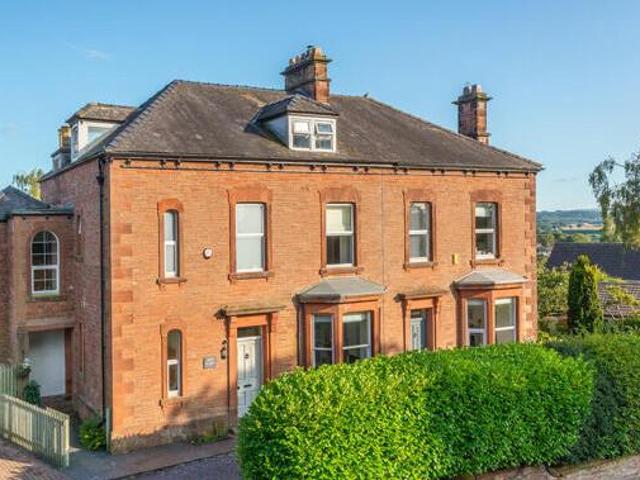 House for sale in Fell Lane