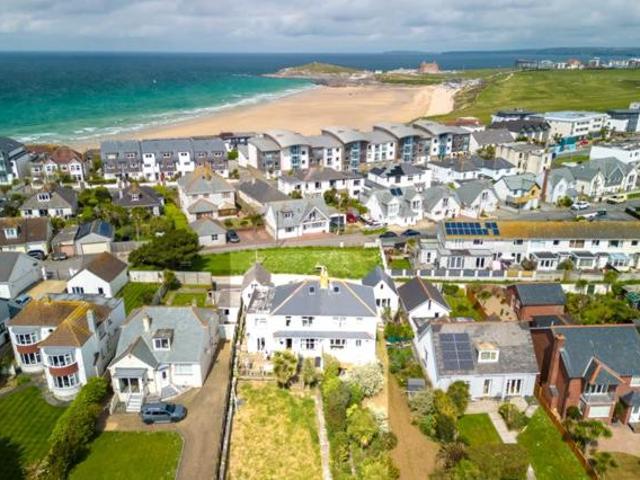 House for sale in Newquay, Cornwall