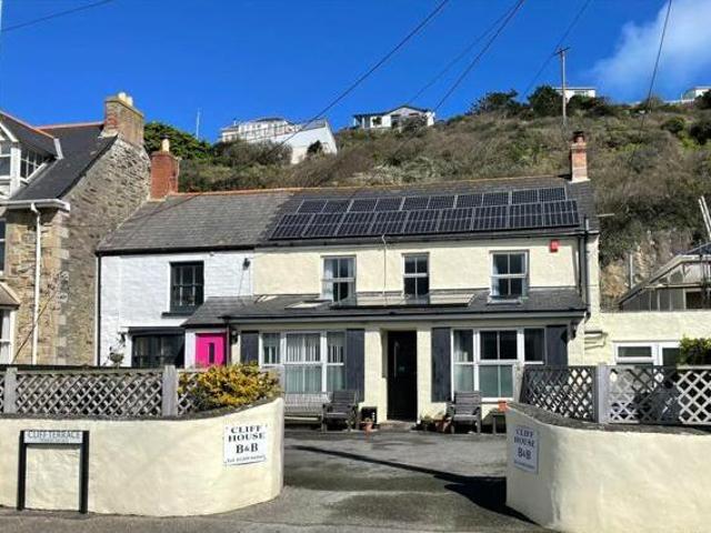 House for sale in Mount Ambrose, Cornwall