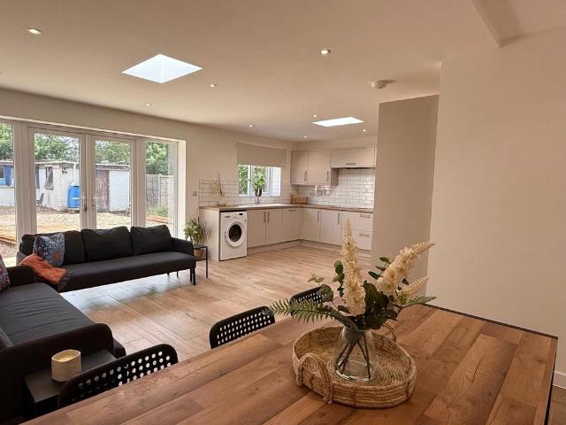 House for rent in Earlham Rise, East Bank