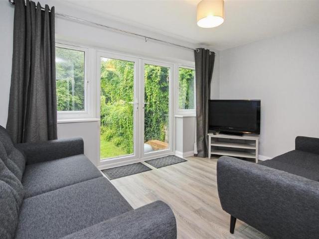 House for rent in Hales Place, The Bridge