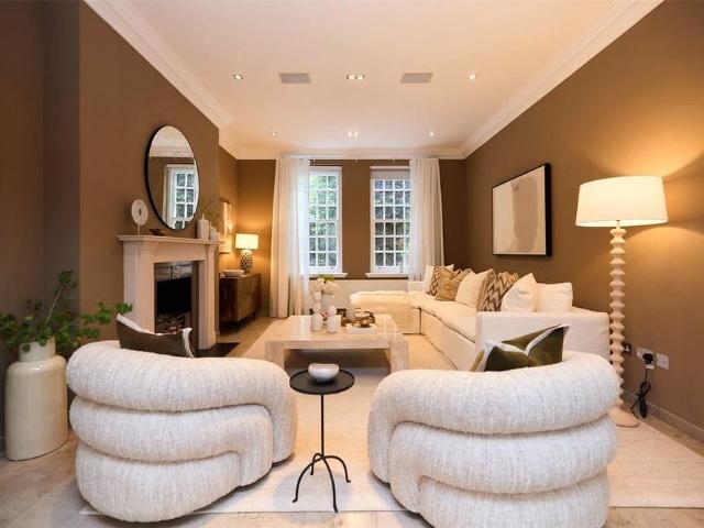 House for rent in St. John's Wood, Greater London