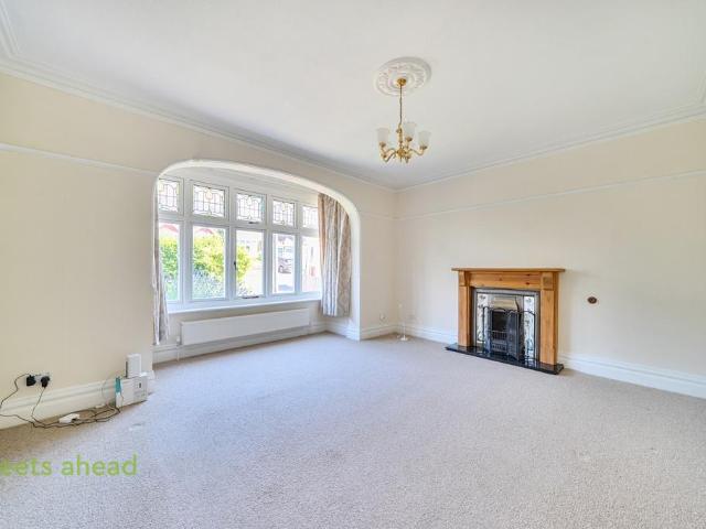 House for rent in London Borough of Croydon, Sanderstead