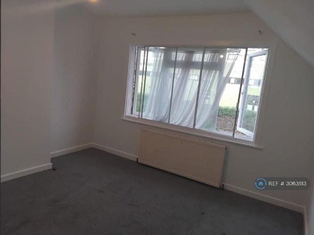 House for rent in London Borough of Hounslow, Greater London