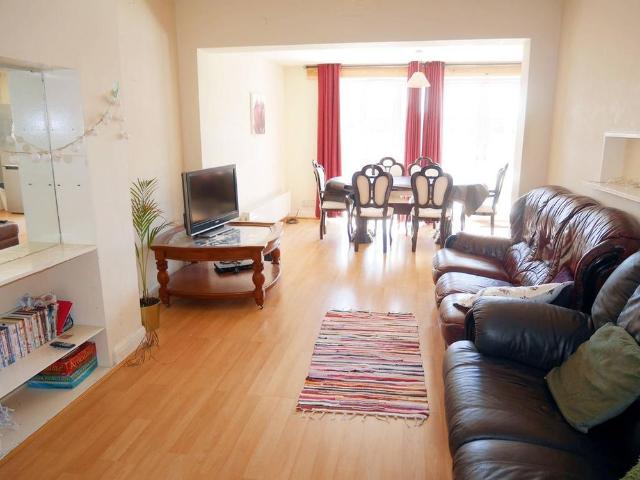 House for rent in Kenton, Greater London