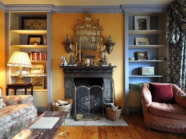 House for rent in Royal Borough of Kensington and Chelsea, Greater London