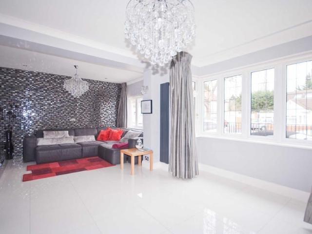 House for rent in Hatch End, Greater London