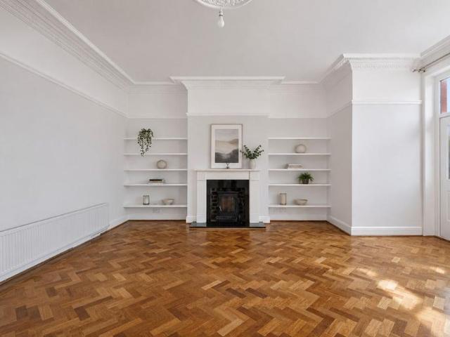House for rent in Calderstones