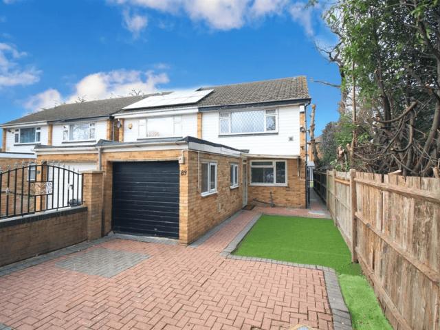 House for rent in London Borough of Hounslow, Greater London