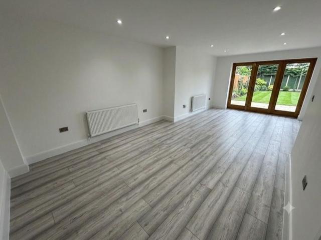 House for rent in Mill Hill, Greater London