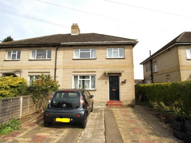 House for rent in Egham Wick, Row Town